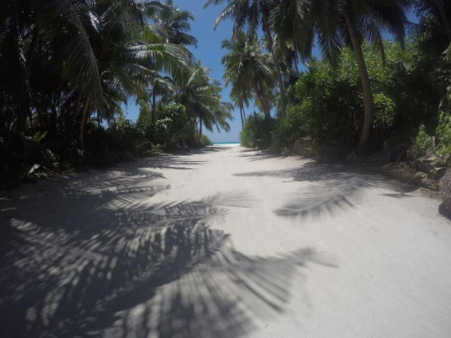 Origami Inn Himandhoo Exterior photo